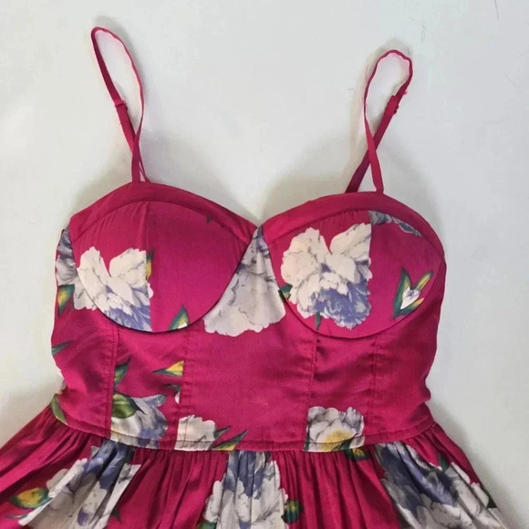Band of Gypsies Fuchsia Floral corset style mini Dress sz Small - Picture 2 of 6